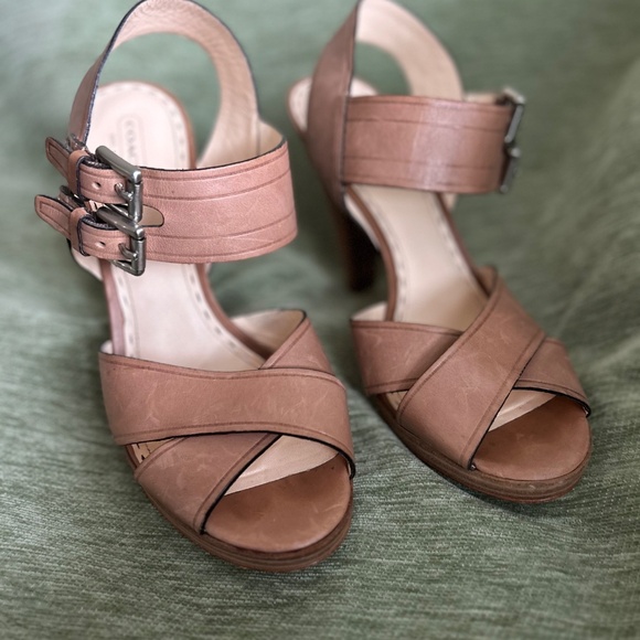 Coach Giana Heels 10 - Picture 10 of 11